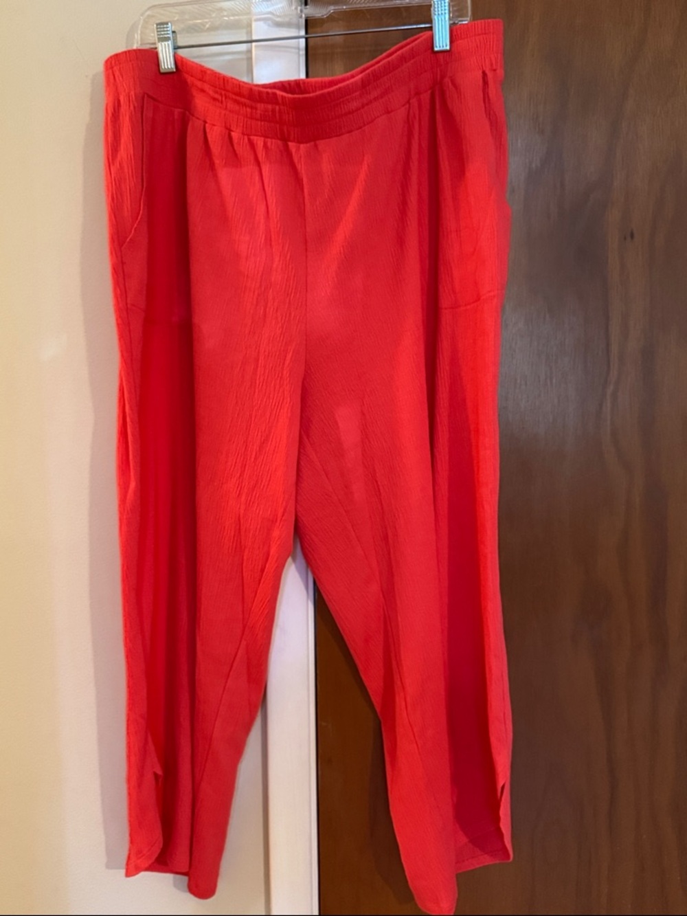 Kim Gravel Packabelle Coral Cropped Pull-On Pants